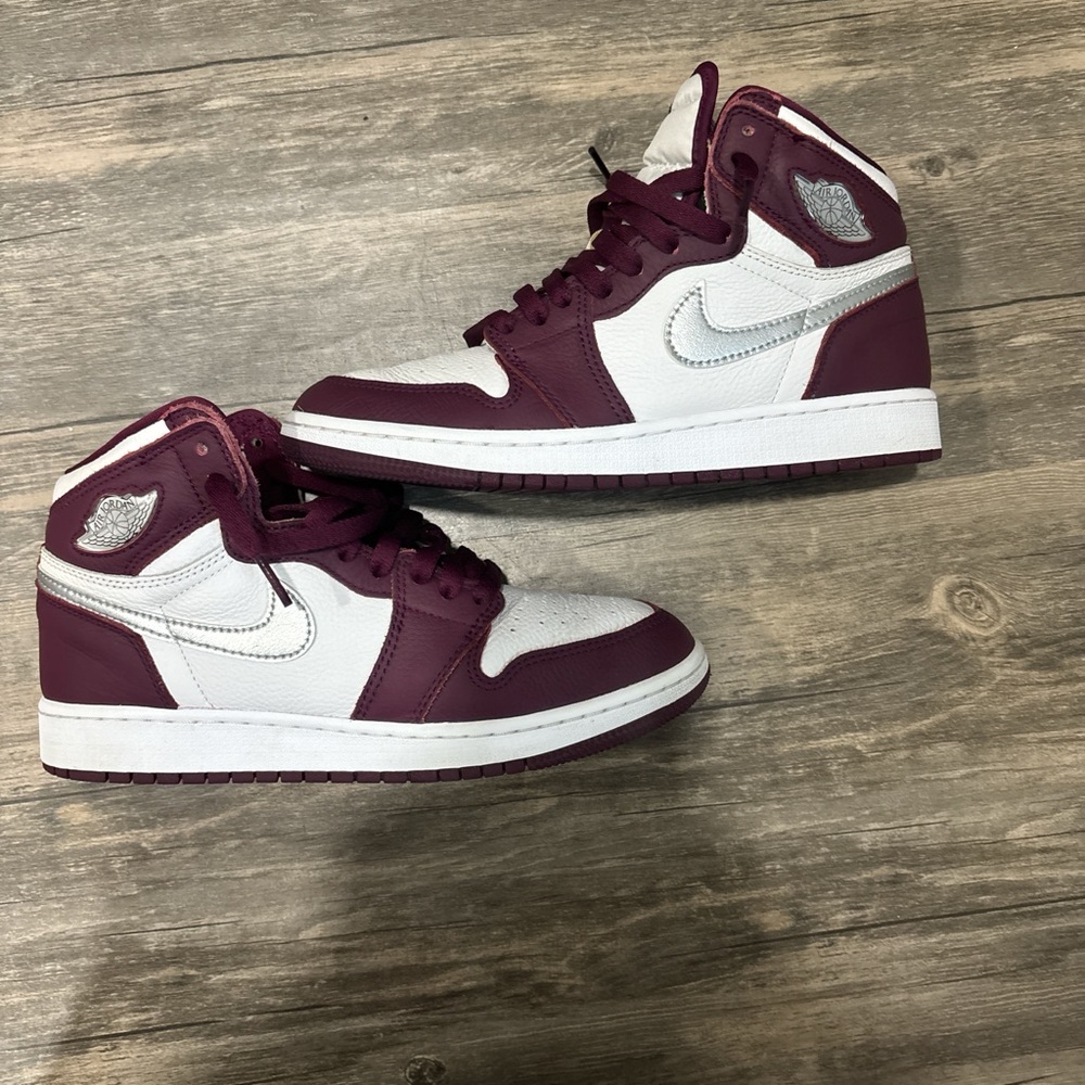 Jordan 1 Retro High OG ‘Bordeaux’